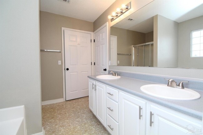 Building Photo - 4119 Spinnaker Pl