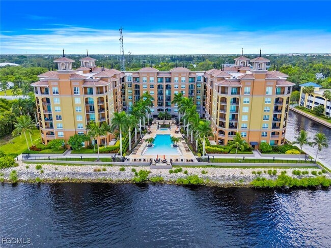 Building Photo - 2825 Palm Beach Blvd