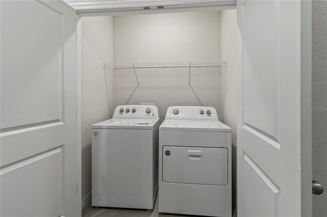 Building Photo - 17637 Crescent Moon Lp