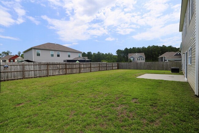 Building Photo - 3680 Moseley Dr