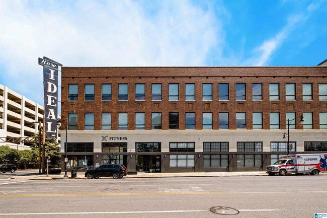 Building Photo - 1801 2nd Ave N