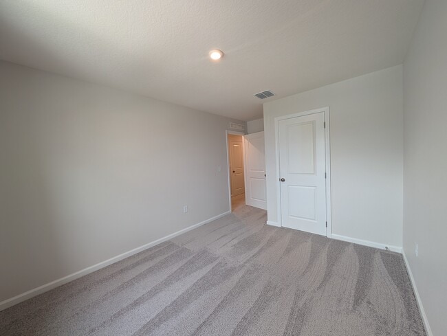 Building Photo - 2056 Kentucky Rd