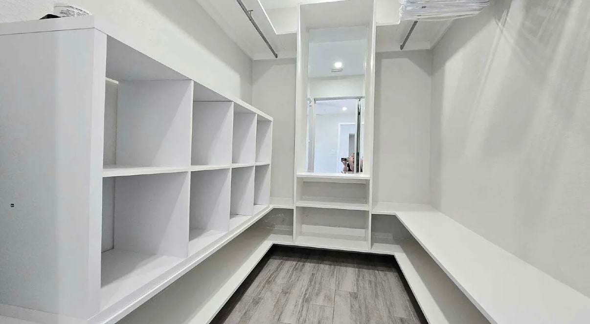 Building Photo - 4020 NW 41st Pl