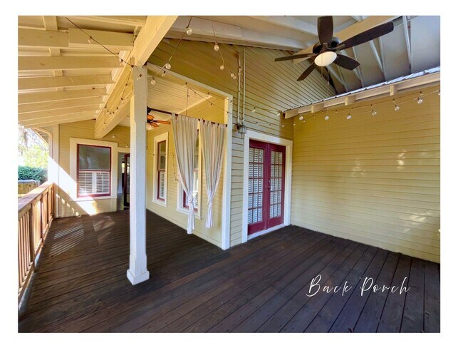 Building Photo - 208 Bartlett St