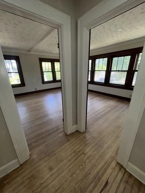 Building Photo - 811 N Dequincy St