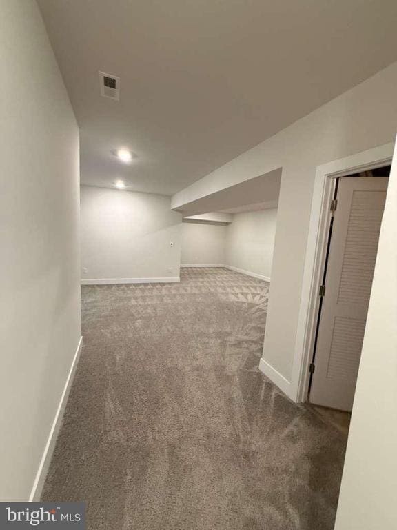 Building Photo - 704 Peony Ln