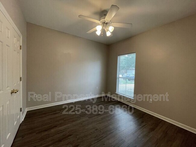 Building Photo - 5630 Arialo Dr