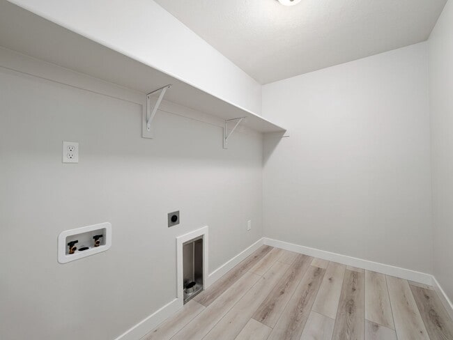 Building Photo - 15083 S Reins Wy