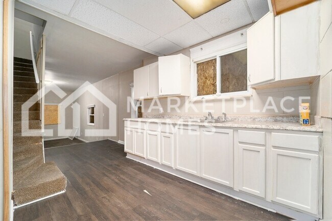 Building Photo - 9692 Outer Dr E