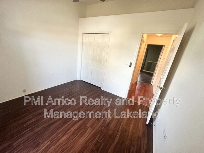 Building Photo - 8150 Oakhurst Blvd