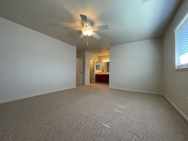 Building Photo - 3668 Cherrywood Dr