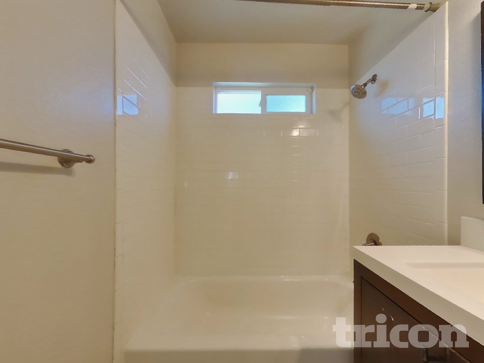 Building Photo - 5041 Whittier Dr