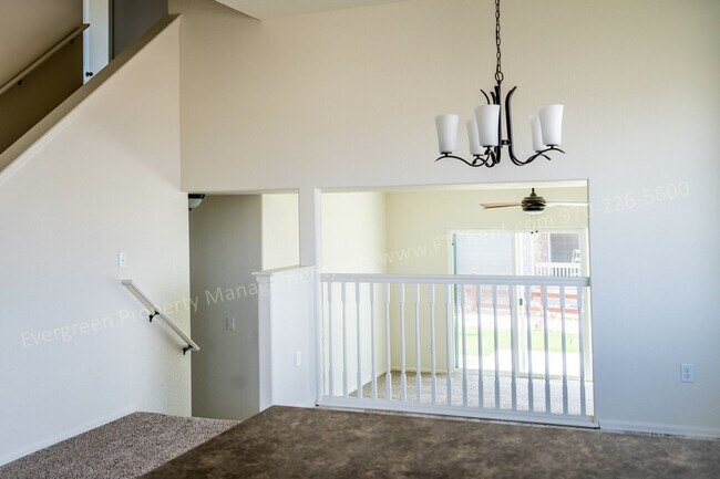 Building Photo - Gorgeous 4-Bed, 2.5 Bath Home in Windsor!