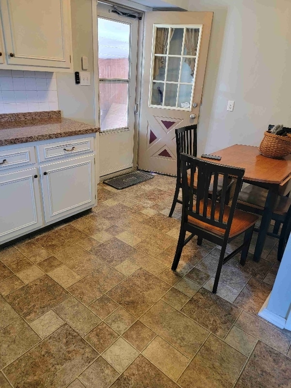 Building Photo - 1502 N Beaver St