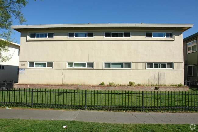 Building Photo - Century Apartments