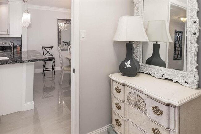 Building Photo - 7300 NW 5th Ct