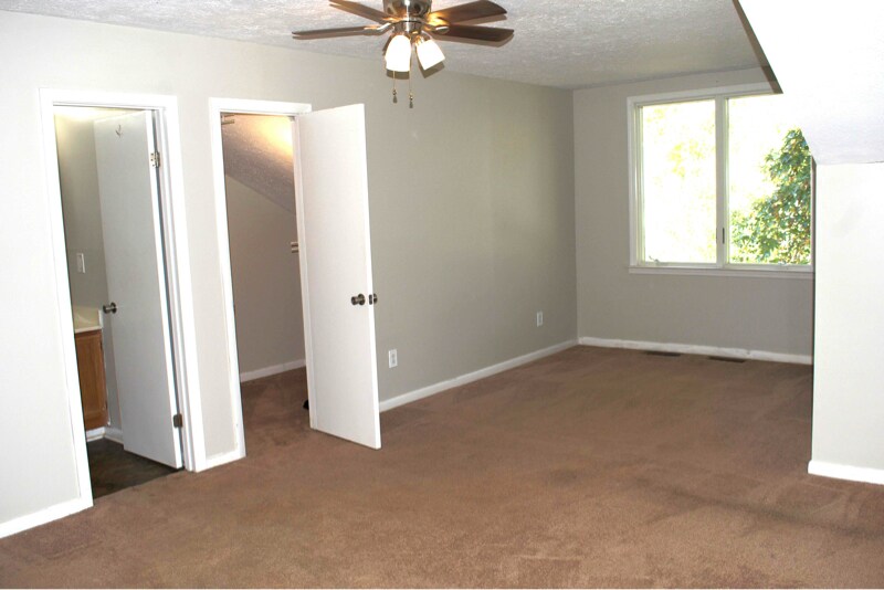 Building Photo - 67 Riverchase Dr