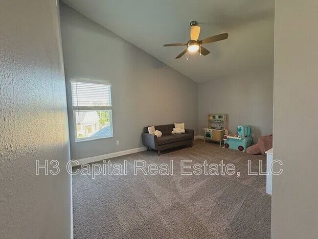 Building Photo - 1401 Miami Ct