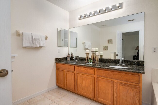 Building Photo - 835 Assembly Ct