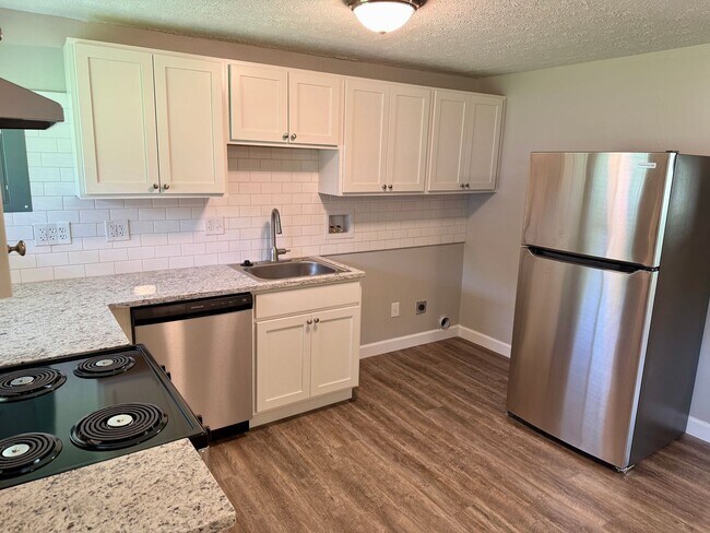 Building Photo - 4409 Primrose Ln