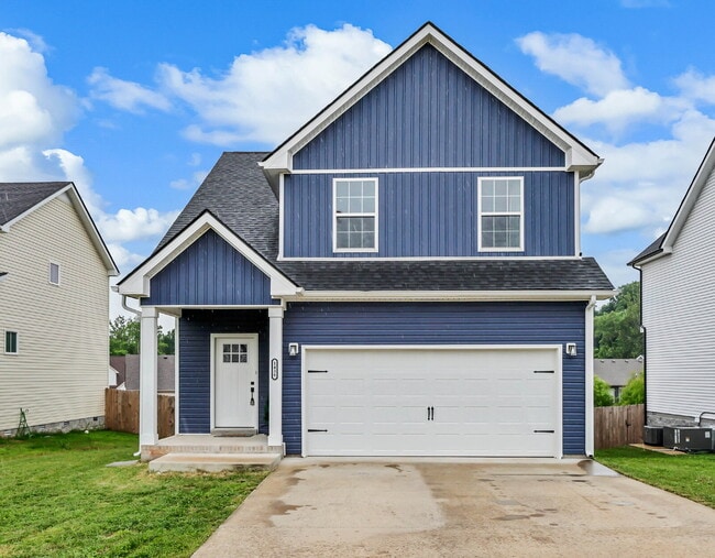 Building Photo - Beautiful modern home less than 2 years old