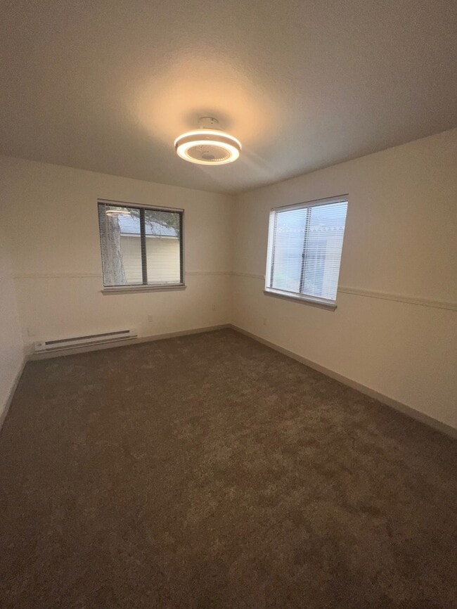 Building Photo - 2 Bed 1 Bath in Boise!