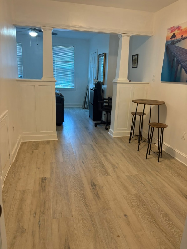 Building Photo - 221 35th St NE