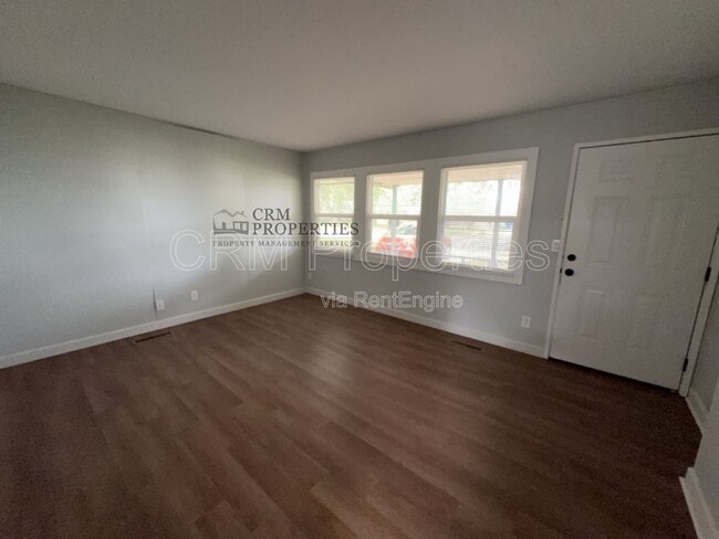 Building Photo - 5204 Arrowhead Blvd