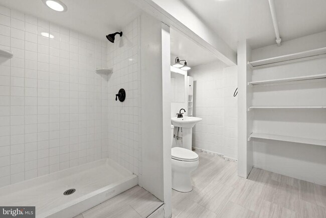 Building Photo - 31 E Germain St
