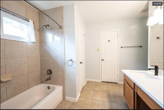 Building Photo - 4317 Plover Dr