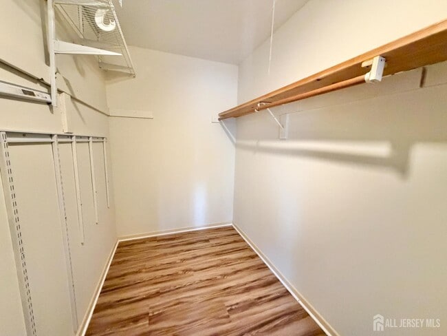 Building Photo - 9208 Tamarron Dr