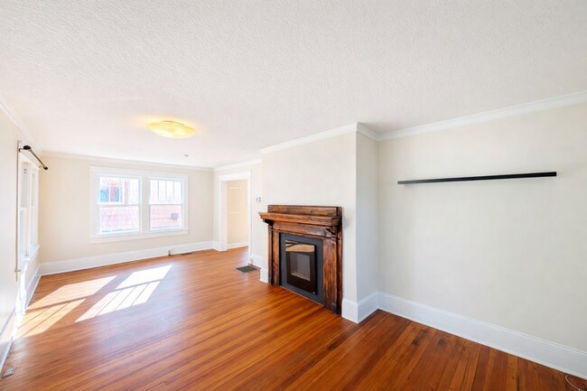 Building Photo - Downtown Asheville Rental w/ Detached Studio Apartment