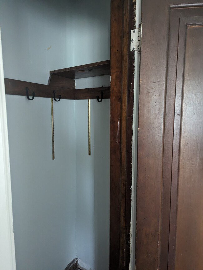 Living room Coat Closet - 2842 Ewald Cir