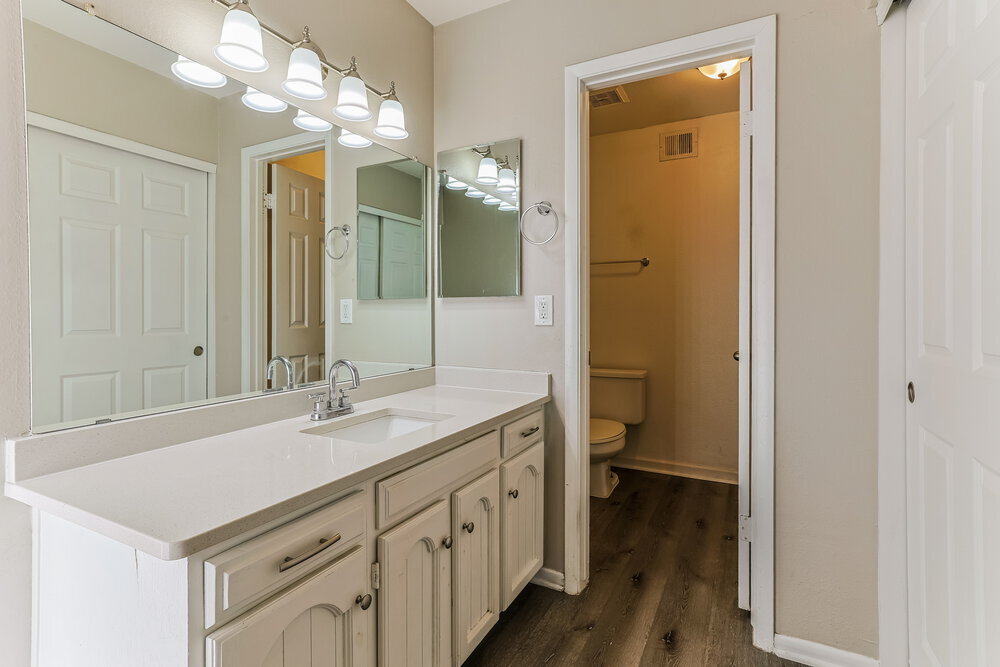 Building Photo - 1307 W Palo Verde Dr