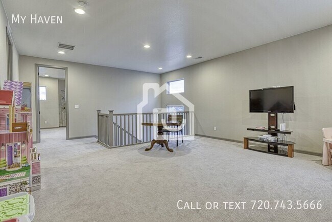 Building Photo - 17237 Parkside Dr N