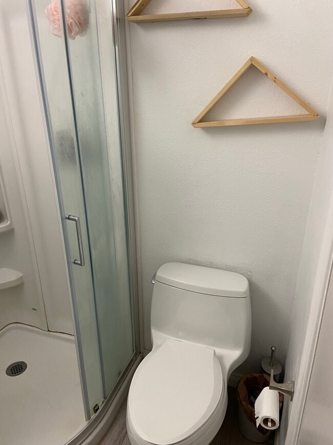 Building Photo - 6684 Reservoir Ln