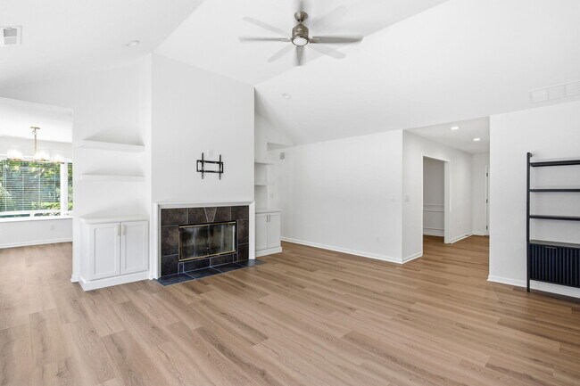 Building Photo - 3711 Shadow Glen Ct