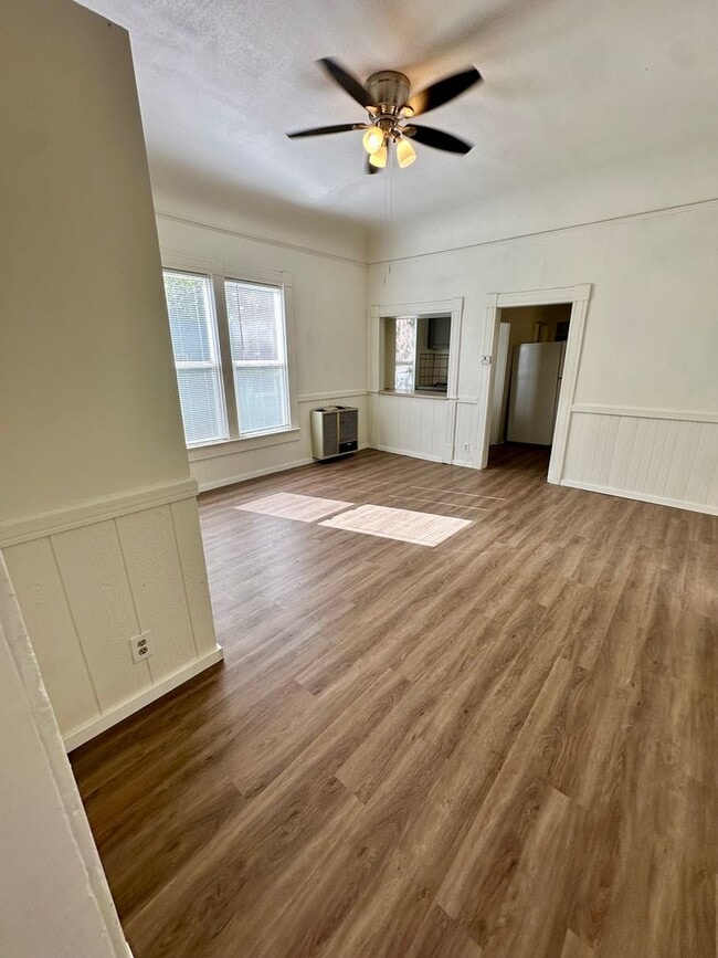 Building Photo - Reserve Now for June 2026! Great House in Downtown Chico