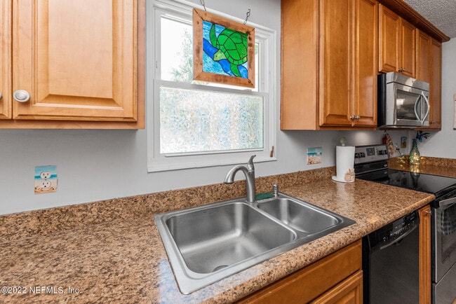 Building Photo - 121 Bluefish Ave