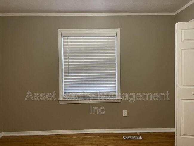 Building Photo - 5707 Scenic Ridge Rd