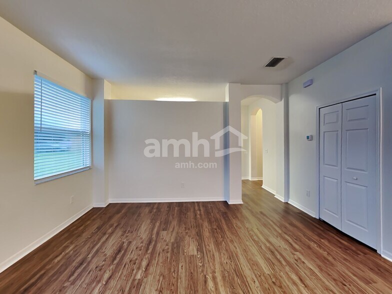 Building Photo - 34512 Smart Dr
