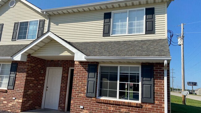 Primary Photo - Summerfield Townhomes