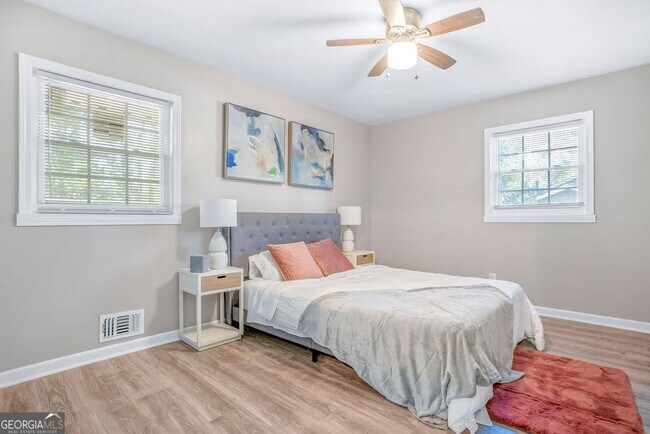 Building Photo - 6741 Gano Dr