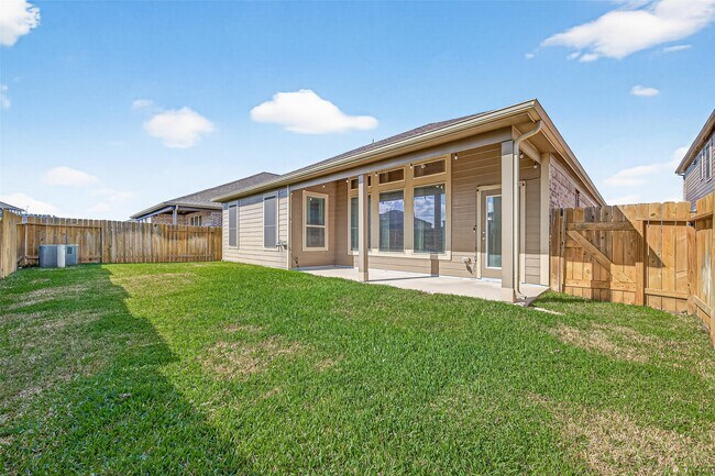 Building Photo - 18507 Sleeping Bear Wy