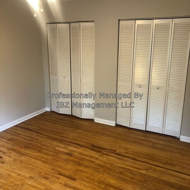 Building Photo - 1629 Ingleside Ave