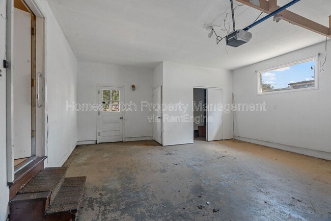 Building Photo - 2220 Argo Dr