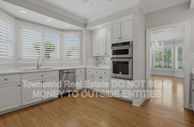 Building Photo - 200 Litchfield Pl
