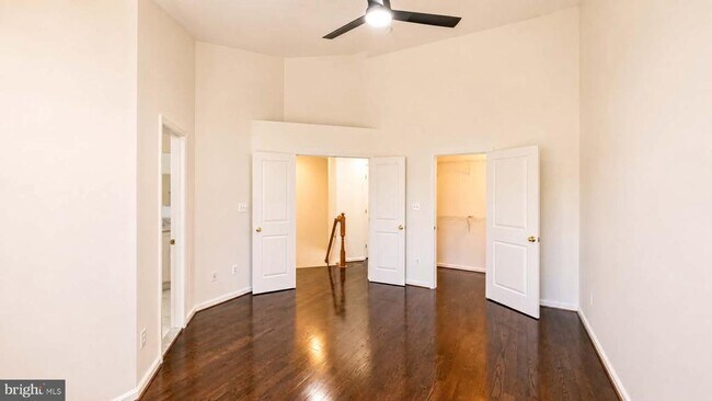 Building Photo - 9147 Cascade Falls Dr