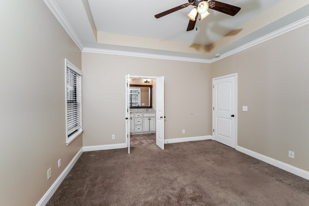 Building Photo - 2071 Kerry Cir