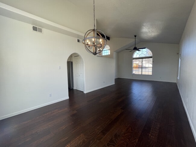 Building Photo - 10538 Olympic St NW